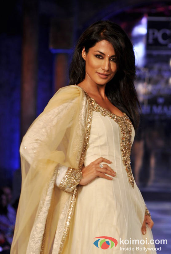 Chitrangada Singh At 'Mijwan-Sonnets in Fabric' fashion show
