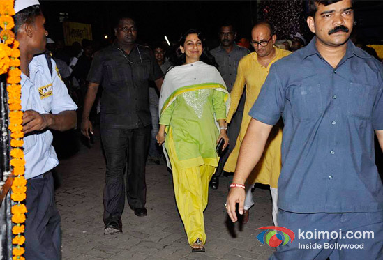 Juhi Chawla At Salman Khan's Ganpati Visrajan