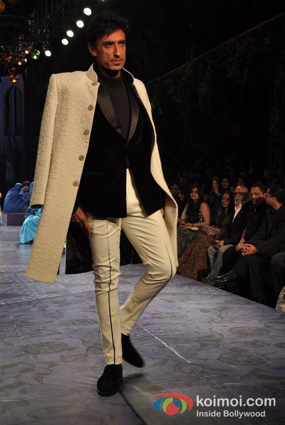 Rahul Dev Walks For JJ Valaya at Bridal Fashion Week Finale