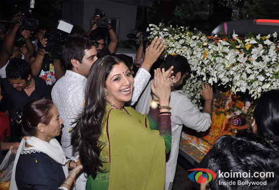 Raj Kundra At Shilpa Shetty's Ganpati Visarjan