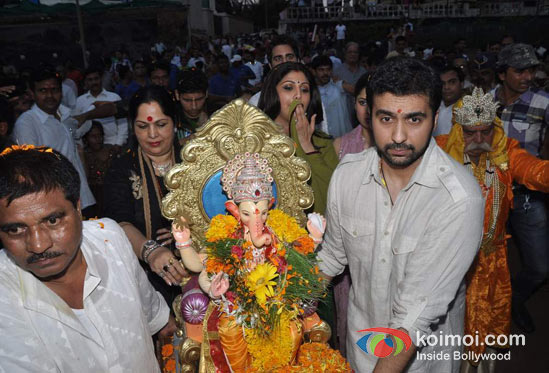 Raj Kundra At Shilpa Shetty's Ganpati Visarjan