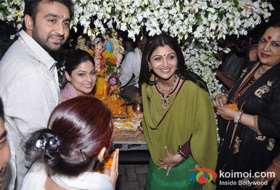 Raj Kundra At Shilpa Shetty's Ganpati Visarjan
