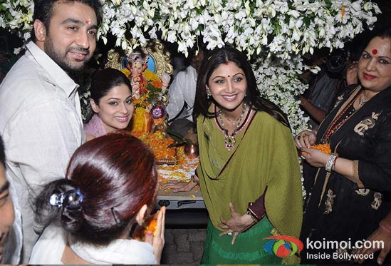 Raj Kundra, Shamita Shetty At Shilpa Shetty's Ganpati Visarjan