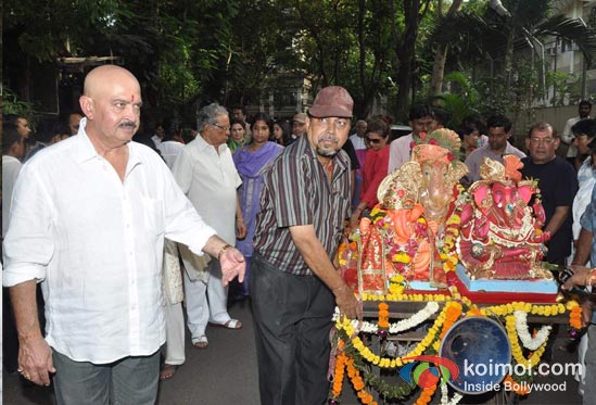 Rakesh Roshan At Hrithik Roshan's Ganpati Visarjan