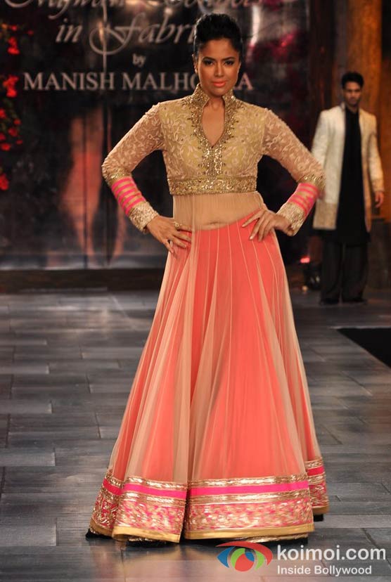 Sameera Reddy At 'Mijwan-Sonnets in Fabric' fashion show