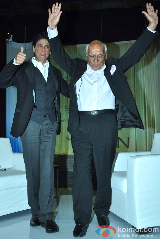 Shah Rukh Khan At Yash Chopra's Birthday Pic 3