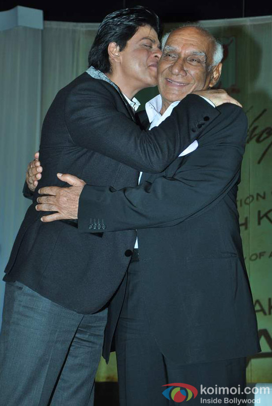 Shah Rukh Khan At Yash Chopra's Birthday Pic 1