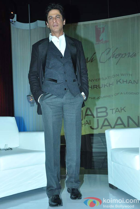 Shah Rukh Khan At Yash Chopra's Birthday Pic 7