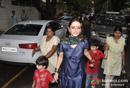 Suzanne Roshan At Hrithik Roshan's Ganpati Visarjan