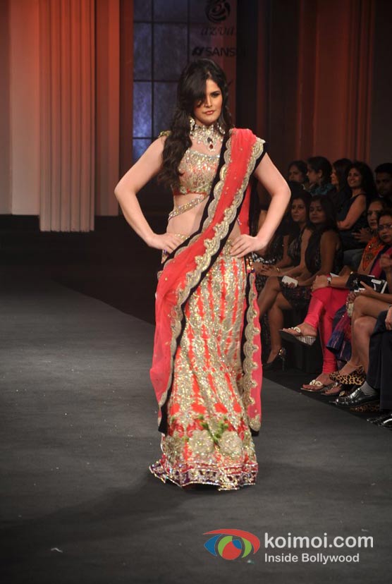 Zarine Khan Walk For Shane and Falguni Peacock