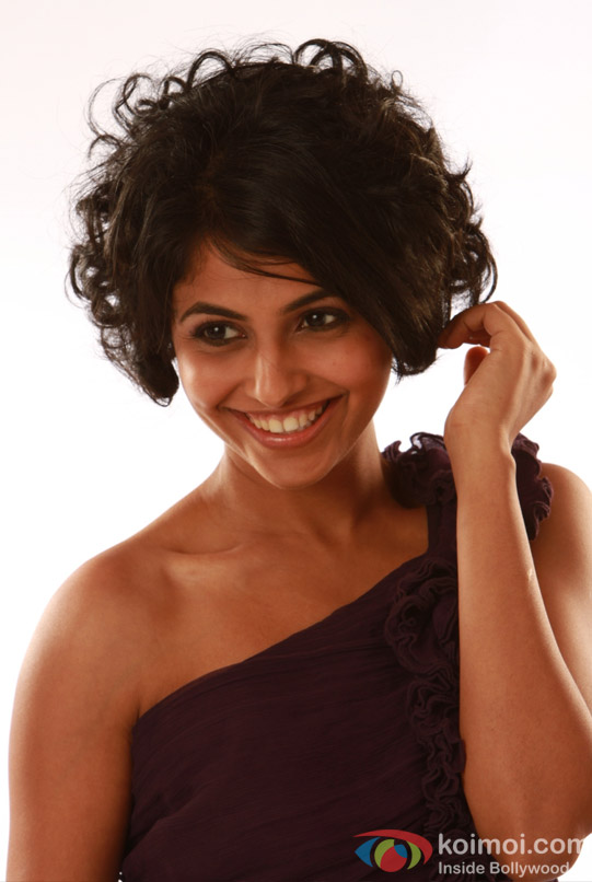 Manasi Rachh Looks Cute in this hairstyle