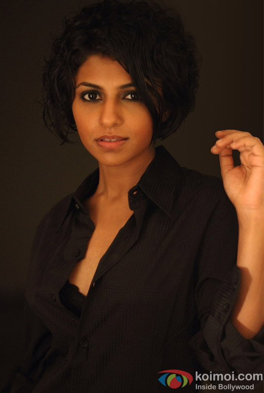 Manasi Rachh sexy in a Black Shirt