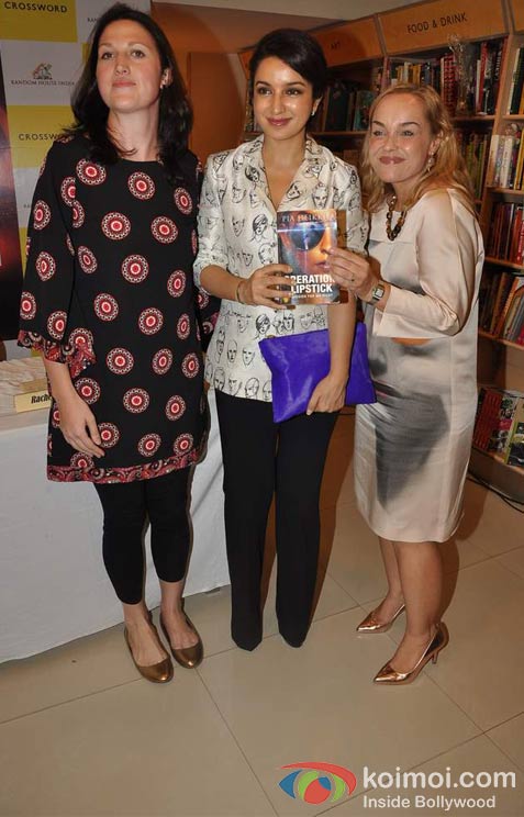 Tisca Chopra Launches Operation Lipstick Book Pic 8