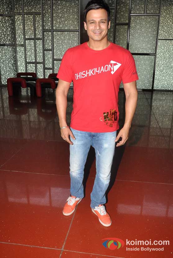 Vivek Oberoi At Kismet (Kismat) Love Pasia Dilli (KLPD) Movie Special Screening Pic 2