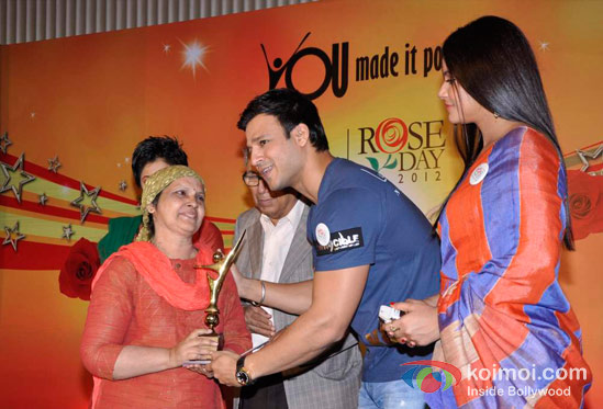 Vivek Oberoi And Neetu Chandra At CPAA's Cancer Rose Day 2012 Event