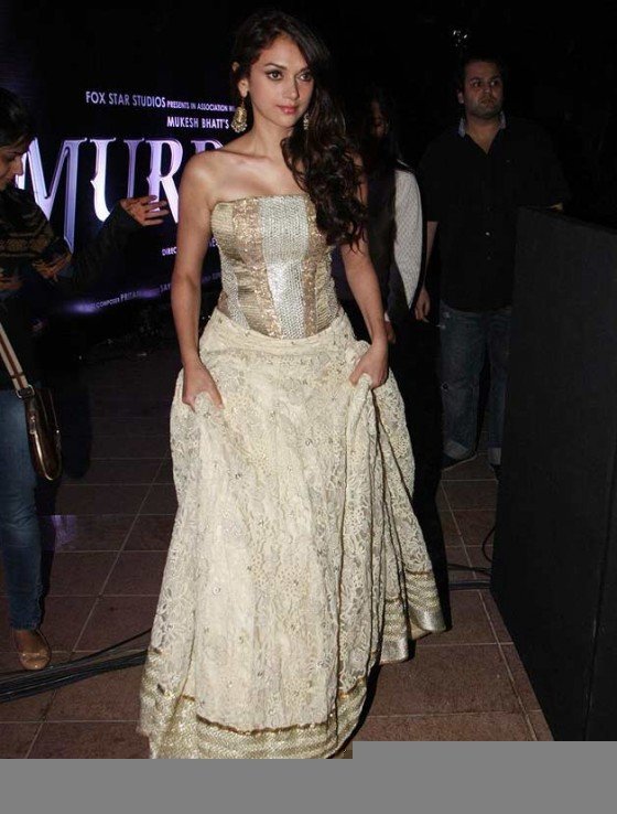 Aditi Rao Hydari at the film Murder 3 first look launch Pic 2