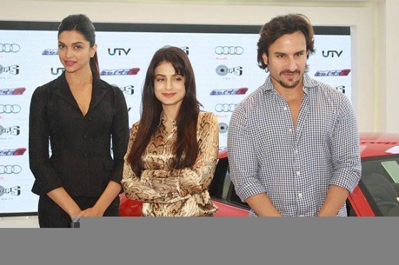 Deepika Padukone, Ameesha Patel, Saif Ali Khan at 'Race 2' Promotion in Delhi Pic 2