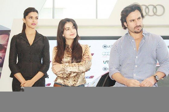 Deepika Padukone, Ameesha Patel, Saif Ali Khan at 'Race 2' Promotion in Delhi Pic 1
