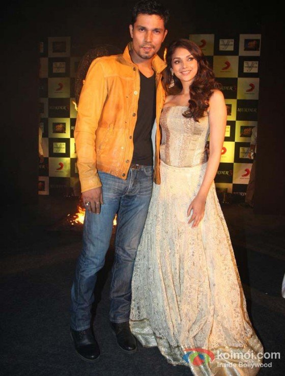 Randeep Hooda and Aditi Rao Hydari at the film Murder 3 first look launch Pic 1