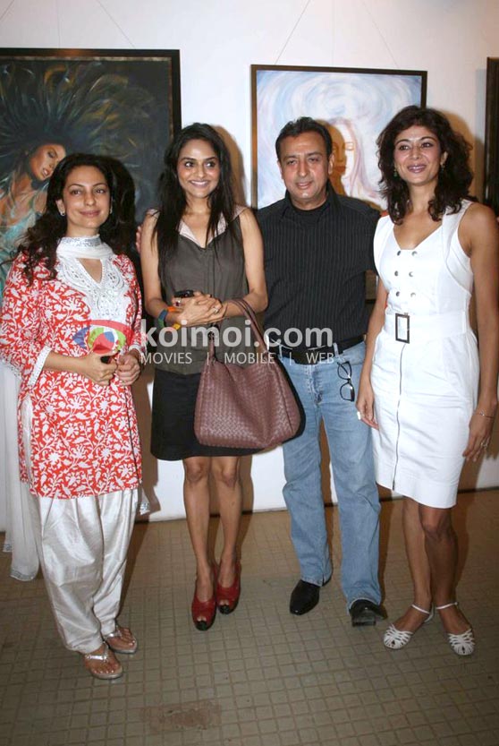 Juhi Chawla-Sophie Choudry At Art Exhibition