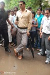 Akshay 'Common Man' Kumar Promotes 'Khatta Meetha'