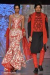 Kangna Ranaut Walks The Ramp For Azeem Khan