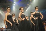 Eesha Koppikhar-Ayesha Dharkar At IIJW Day 2
