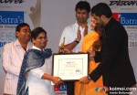 Aishwarya, Abhishek Bachchan At 'Positive Health Awards 2010'