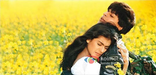 Kajol, Shah Rukh Khan (Dilwale Dulhaniya Le Jayenge Movie Stills)