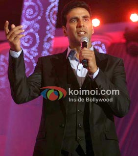 Akshay Kumar To Turn Singer Again For Housefull 2