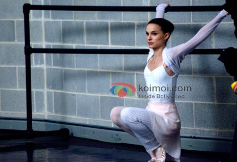 Black Swan Review (Black Swan Movie Stills)