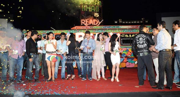 Asin, Zarine Khan, Salman Khan (Ready Movie Music Launch)
