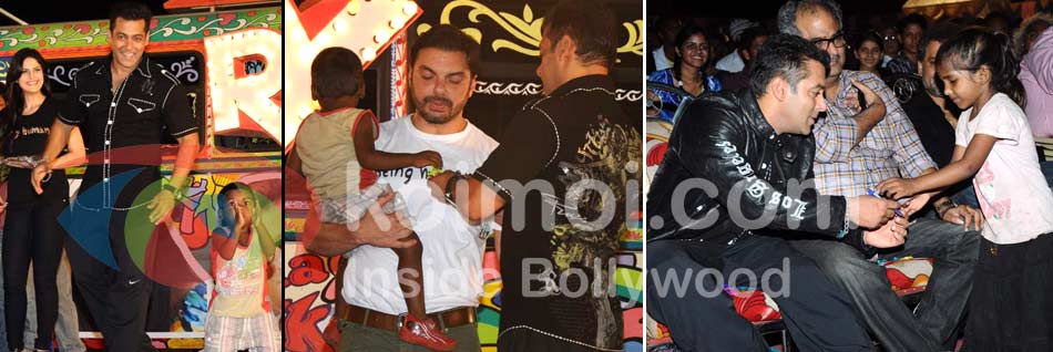 Zarine Khan, Salman Khan, Sohail Khan, Boney Kapoor (Ready Movie Music Launch)