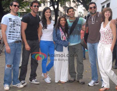 Ritesh Sidhwani, Hrithik Roshan, Katrina Kaif, Zoya Akhtar, Farhan Akhtar, Abhay Deol, Kalki Koechlin (Zindagi Na Milegi Dobara Road Trip Mumbai To Delhi)
