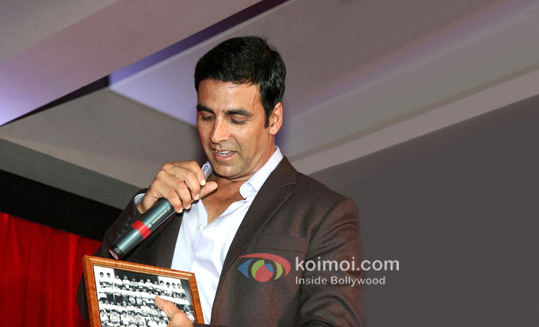 Akshay Kumar's Friendship Day Gift Akshay Kumar's Friendship Day Gift
