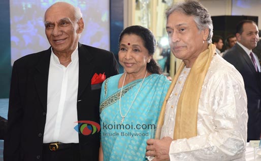 Yash Chopra, Asha Bhosle, Rajdeep Sardesai At CNN IBN Heroes Awards