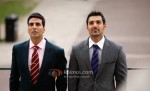 Akshay Kumar, John Abhraham (Desi Boyz Movie Stills)