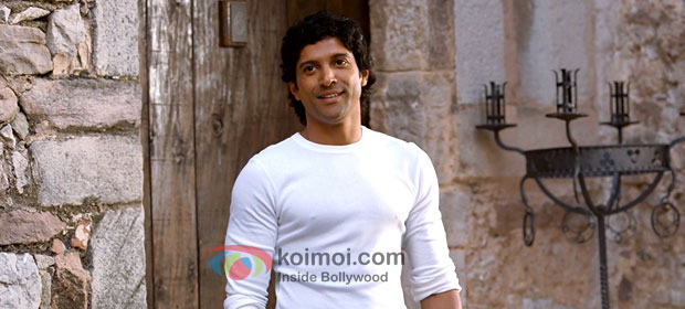 Farhan Akhtar In Zindagi Na Milegi Dobara