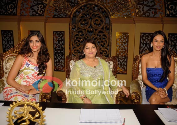 Sonam Kapoor, Saroj Khan, Malaika Arora On Sets Of Nach Le