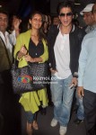 Gauri Khan, Shah Rukh Khan Return From Zee Awards