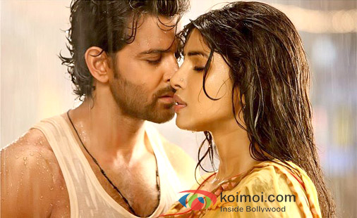 Hrithik Roshan, Priyanka Chopra in Agneepath