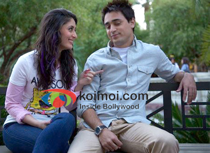 Imran Khan & Kareena Kapoor in a still from Ek Main Aur Ekk Tu.