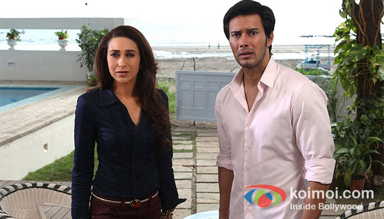 Karisma Kapoor and Rajneesh Duggal In Dangerous Ishhq Karisma Kapoor and Rajneesh Duggal In Dangerous Ishhq