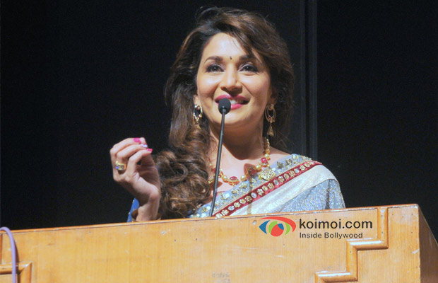 Madhuri Dixit At Dinanath Mangeshkar Awards