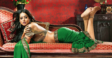 Mahie Gill InSaheb Biwi Aur Gangster