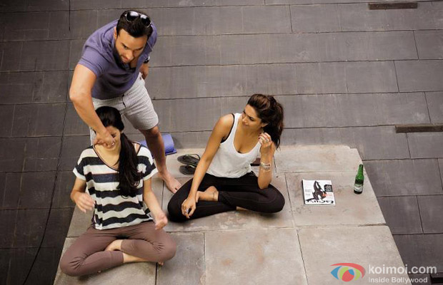 Saif Ali Khan Teach Yoga to Diana Penty and Deepika Padukone in Cocktail Movie Stills