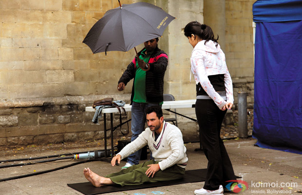 Saif Ali Khan doing Yoga on the sets of Cocktail Movie