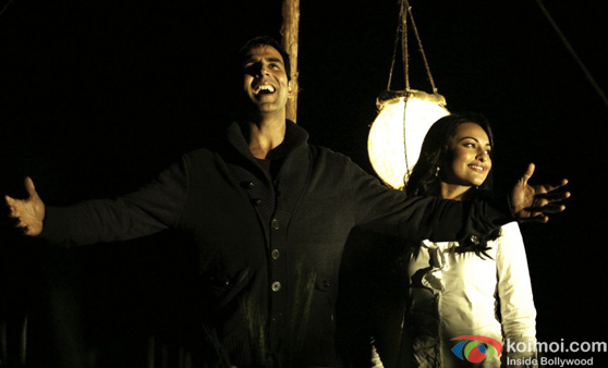 Akshay Kumar and Sonakshi Shina in Dialogue Promo 2 in Joker Movie Stills