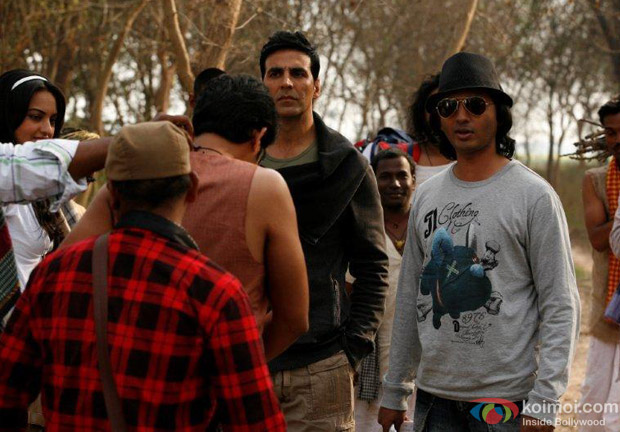 Shirish Kunder on the sets of Joker Movie with Akshay Kumar and Sonakshi Sinha