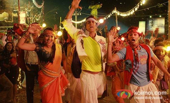 Sonakshi Sinha, Akshay Kumar and Shreyas Talpade (Joker Movie Stills)